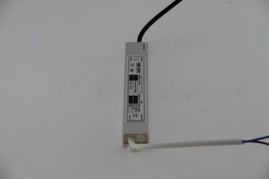 2500mA 12 V DC 30W su geçirmez LED Driver / IP68 LED Güç Kaynağı EPA8270C